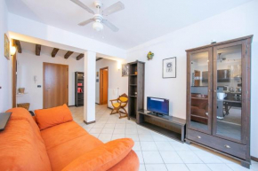 Casa Azzurra 150mt From Lake - Happy Rentals